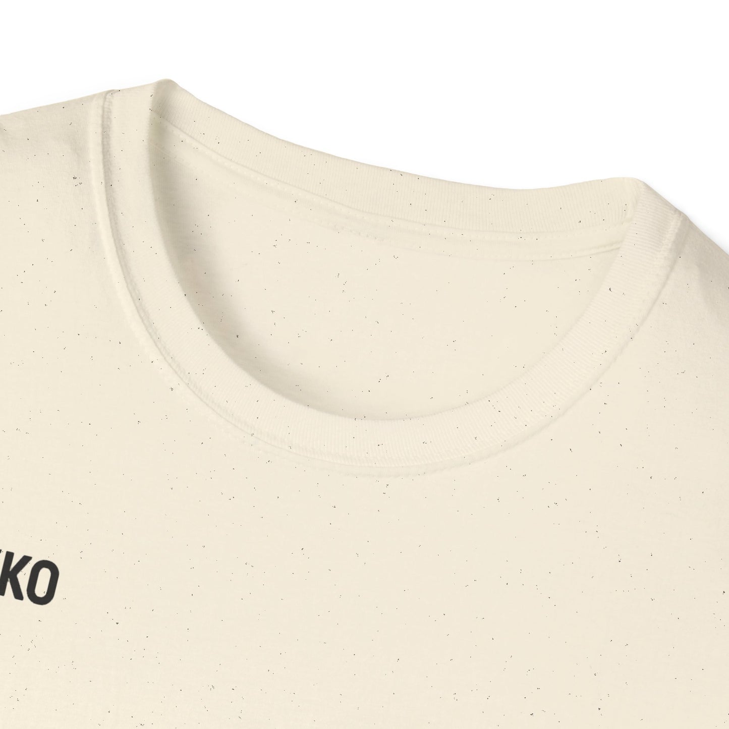 Camiseta "Silent But Iconic" | Labios Silencio Diseño Minimalista | Playera Blanca Unisex | Estilo Discreto con Actitud